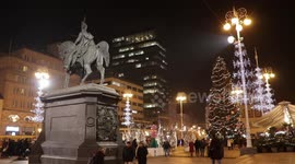 Zagreb's market in festive mood for Christmas