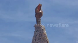 Christmas tree made from 15,000 shells in Indonesia sets world record