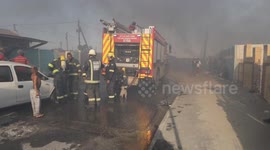 Fire rages through Cape Flats informal settlement