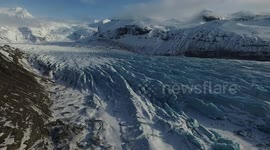 Flying above Svínafellsjökull Glacier 4