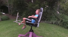 Dad makes awesome motorised spin chair ride for his kids