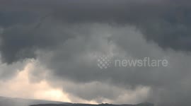 Lightninig, clouds and birds