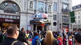 Piccadilly Circus Bubbles