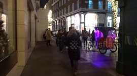 Visitors enjoy rickshaw views of London's Mayfair over Christmas 2023