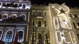 Bond Street Christmas magic 2023 putting spell on Mayfair visitors - London