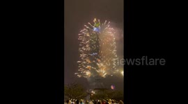 New Year 2024: Taipei 101 Fireworks