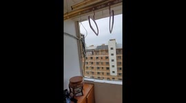 Man wakes up to find his windows missing in China