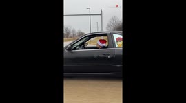Festive Nissan echoes Christmas tunes on the road
