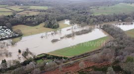 Storm Henk - Drone footage captures Bewdley in Worcestershire battling significant flooding from the River Severn