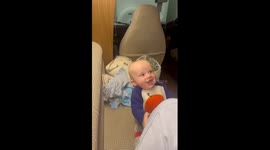Unexpected tears: baby's crocodile encounter in 'row row your boat' song