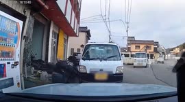 Japan: Dashcam Captures Moment Tsunami Reaches Wajima, Ishikawa