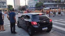 Safety Concerns Rise as Gavioes da Fiel Organizes Street Carnival Rehearsal without CET Assistance