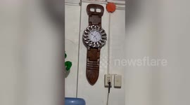 Wall clock swings during earthquake in the Philippines