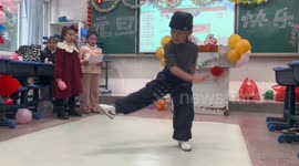 Spectacular Breakdancing Performance at Chinese New Year's School Event in Hefei, China
