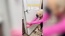 Extreme cleaner reveals