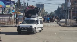 Palestinians Evacuate From Gaza Refugee Camp