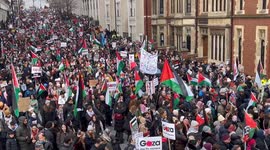Pro Palestine protesters in central London against war inPalestine