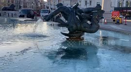 Trafalgar Square fountains freeze as temperatures plunge in London
