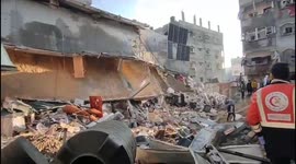 Civil Defense crews recover 20 dozens of injuries and continue to search for dozens of missing persons, after the IDF bombed an entire residential square in the tunnel area in Gaza City.
