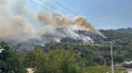 Colombia: Wildfire Rages Near Floridablanca-Piedecuesta Highway In Santander
