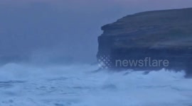 Ireland: Storm Isha Brings Gusty Winds Amid Countrywide Weather Warnings