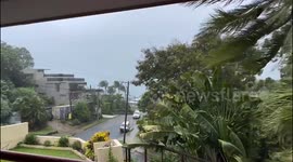 Australia: Kirrily Approaches QLD As Cat 3 Cyclone, Gusty Winds And Rain Pound Towns Along Coast 2