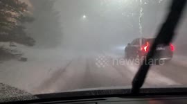 Huge blizzard hits Iceland during the rush hour to create extremely dangerous driving conditions