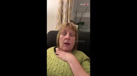 'I am Blind!' - Old lady is stressed by the closed-eyes filter *Hilarious*