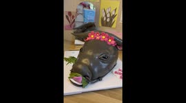 Bakeshop makes buffalo head-shaped cake for customer