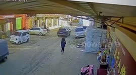 Chinese father accidentally speeds off without daughter during school run