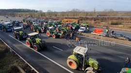 France: Farmers Block Motorways Around Paris As Part Of Continuing Protests Against Regulations 2