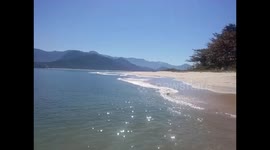 Waves at the desert island