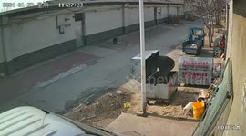 Man gets trapped inside massive grill while cleaning it on street