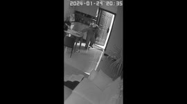 Chinese deliveryman nearly mistakenly leaves shoes instead of takeout at customer's flat