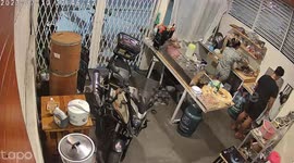 Gas valve burst into flames while residents cook in kitchen