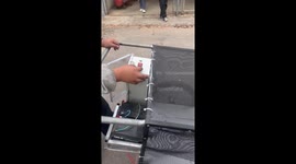 Thai man invents clever machine for collecting leaves