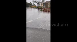 Video shows flooding in California