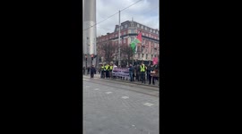 Anti-racism rally in Dublin: solidarity with refugees amid far-right gathering