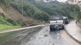 US: Atmospheric River – Mudslides Cause Significant Damage In Los Angeles 3