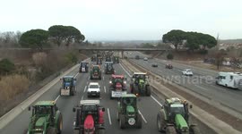 Tractor demonstrations continue in Spain