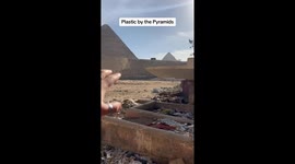 Plastic pollution lies in shadow of Egypt's picturesque pyramids