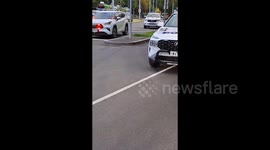 Australia: Melbourne Bridge Cordoned Off After Man Attacks People, Shot By Police 2