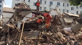 Old, three-storey building collapses in southern China