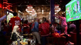 People cheering up the 49ers in the Hotel Casino MGM at the super bowl 2024 in Las Vegas Nevada