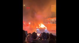 Crowd set driverless car on fire in San Fransisco