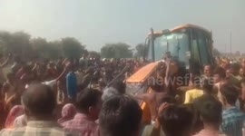 Four children buried alive when they fall into pit being excavated in India