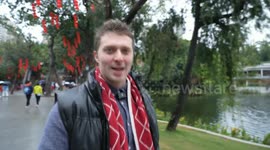 Canadian expat visits Spring Festival flower market in China's Guangzhou