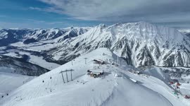 Folk activities attract more tourists to Hemu Village in China's Xinjiang