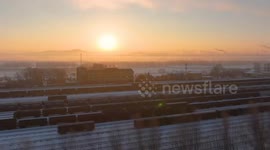 Railway workers in China's Jilin dedicated to ensuring smooth train operation during travel rush