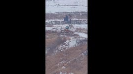 Father's Heroic Rescue: Chinese Girl Saved from Snowy Mountains